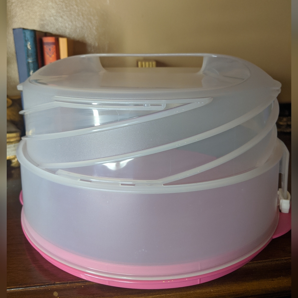 Tupperware Collapsible Cake Taker Pie Keeper Pink Bottom NEW